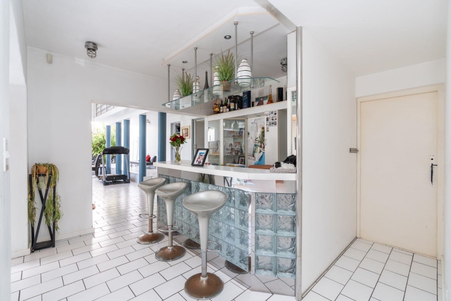 6 Bedroom Property for Sale in Welgelegen Western Cape